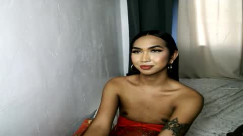 Snapshot of yourlovebella88 chatting on February 19, 6:55 am yourlovebella88 online show from February 19, 6:55 am