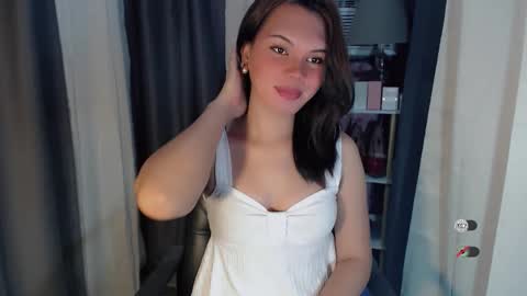 Snapshot of yourlovekylie chatting on March 17, 3:11 am KYLIE MORE online show from March 17, 3:11 am