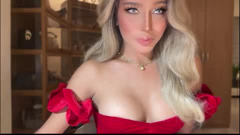 Snapshot of yourlovingpearlita1000 chatting on January 8, 9:55 am Pearl online show from January 8, 9:55 am