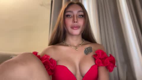 Snapshot of yourlovingpearlita1000 chatting on March 2, 9:05 am Pearl online show from March 2, 9:05 am