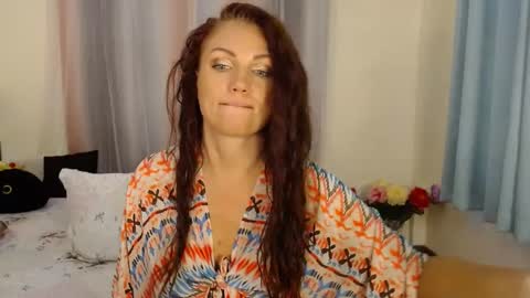 yourmysterycharm online show from February 3, 9:52 am