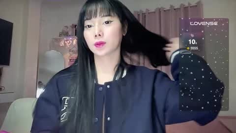 Snapshot of yournaughtyprincessx chatting on February 14, 9:50 am yournaughtyprincessx online show from February 14, 9:50 am