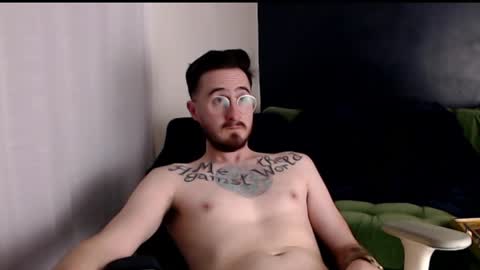 Snapshot of yourneighborhoodfriendlydick chatting on January 2, 7:01 am Sharing For Fun and Pleasure online show from January 2, 7:01 am