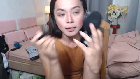 Snapshot of yournewgirldiane chatting on December 20, 7:10 pm BigCockTsMistress online show from December 20, 7:10 pm