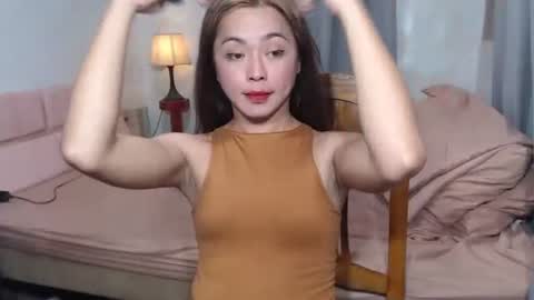 Snapshot of yournewgirldiane chatting on March 28, 3:06 am BigCockTsMistress online show from March 28, 3:06 am