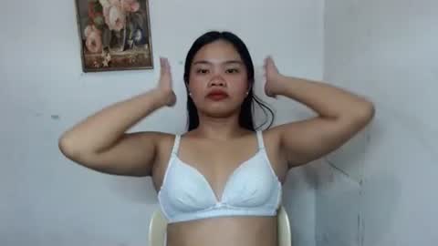 Snapshot of yourpinay_belle chatting on April 20, 12:08 pm Belle online show from April 20, 12:08 pm