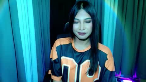 yourprettybella_ts online show from February 11, 7:52 pm