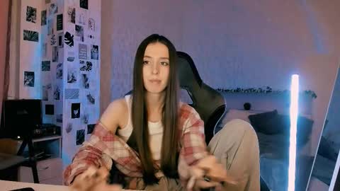 Snapshot of yourrdanceteacher chatting on September 12, 9:37 pm Eva online show from September 12, 9:37 pm