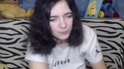 Snapshot of yours_good_mood chatting on December 13, 1:15 am Im - DANI .insta - hardblade1 online show from December 13, 1:15 am