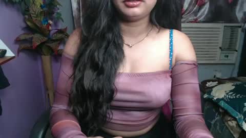 yoursassy_girl online show from July 30, 7:24 pm