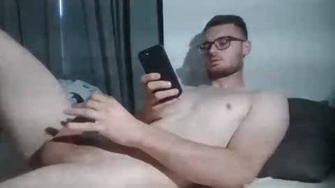 yoursbigdaddyy online show from May 5, 8:33 am
