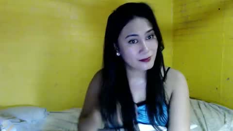 Snapshot of yourseductive_vinaxx chatting on September 23, 5:32 am yourseductive_vinaxx online show from September 23, 5:32 am