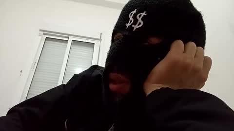 yoursexy150154 online show from February 4, 12:05 am