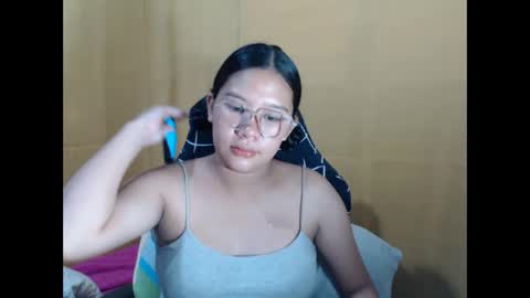 yoursexy_reb online show from March 19, 2:37 am