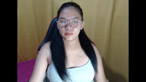 yoursexy_reb online show from March 28, 4:56 am