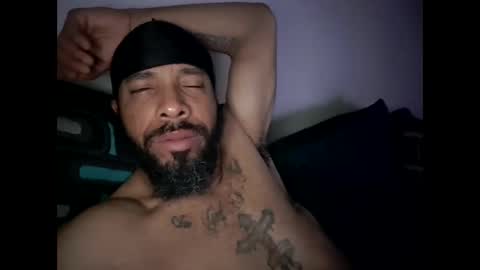 Snapshot of yoursexydaddy79 chatting on April 4, 10:02 am mother fucker online show from April 4, 10:02 am