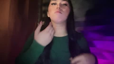 LALA online show from January 7, 4:31 pm