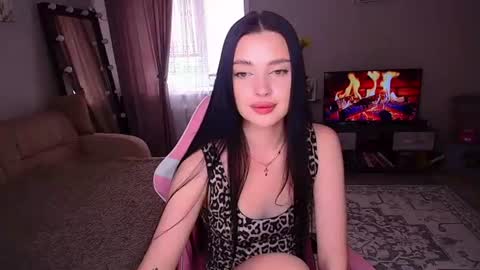 yourslina online show from July 7, 3:53 am