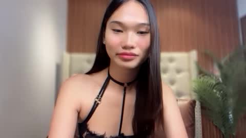 yoursluttyashxx online show from February 6, 5:49 pm