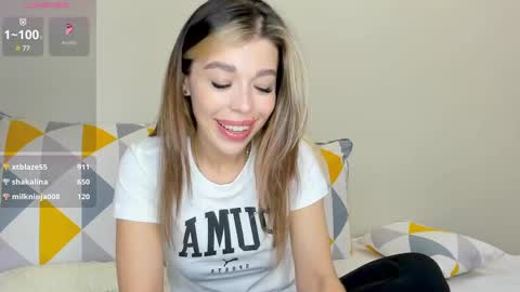 Snapshot of yoursoul_mila chatting on February 2, 2:13 pm yoursoul_mila online show from February 2, 2:13 pm