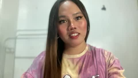 Snapshot of yourspecialgirl_rhea chatting on April 22, 12:28 pm yourspecialgirl_rhea online show from April 22, 12:28 pm