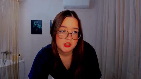 yoursweetmaddy online show from March 14, 7:41 pm