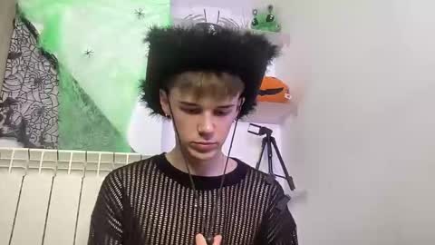 Snapshot of yoursweetyguy chatting on October 29, 4:42 pm yoursweetyguy online show from October 29, 4:42 pm