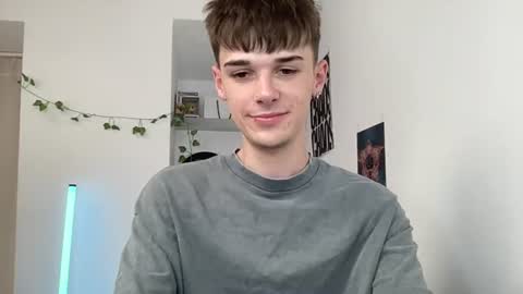 yoursweetyguy online show from July 1, 2:51 pm