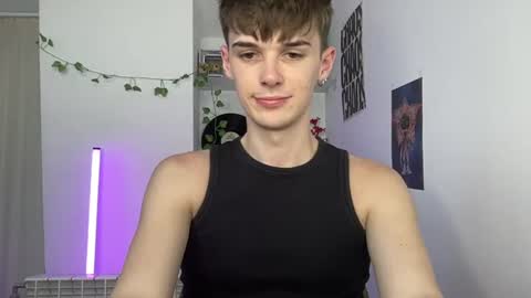 yoursweetyguy online show from July 6, 3:14 pm