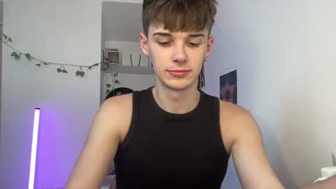 yoursweetyguy online show from July 7, 1:04 pm