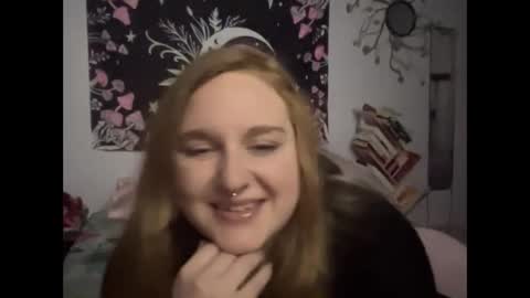 yourthickgingergoddess online show from December 28, 2:54 am