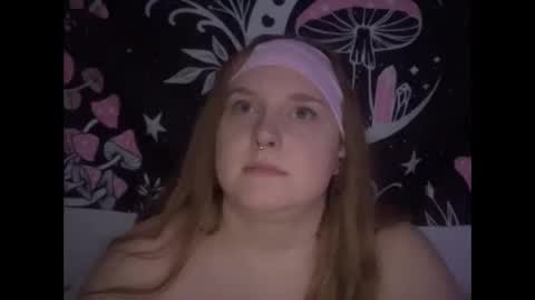 yourthickgingergoddess online show from February 8, 4:36 am