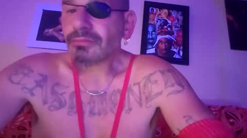 Snapshot of yourtoy480 chatting on April 21, 10:43 am yourtoy480 online show from April 21, 10:43 am