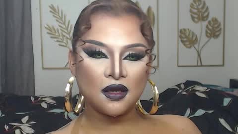 Snapshot of yourtrannyqueenxxx chatting on March 12, 9:21 pm Anastacia Grey online show from March 12, 9:21 pm