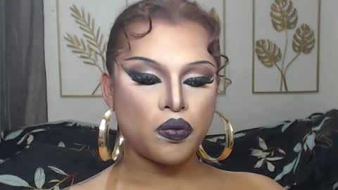 Snapshot of yourtrannyqueenxxx chatting on March 15, 8:48 pm Anastacia Grey online show from March 15, 8:48 pm
