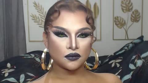 Snapshot of yourtrannyqueenxxx chatting on March 16, 10:36 pm Anastacia Grey online show from March 16, 10:36 pm