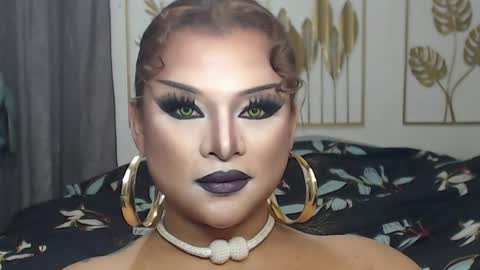 Snapshot of yourtrannyqueenxxx chatting on March 22, 10:13 pm Anastacia Grey online show from March 22, 10:13 pm
