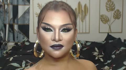 Snapshot of yourtrannyqueenxxx chatting on March 24, 10:15 pm Anastacia Grey online show from March 24, 10:15 pm