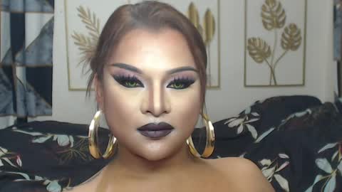 Snapshot of yourtrannyqueenxxx chatting on April 6, 9:38 pm Anastacia Grey online show from April 6, 9:38 pm