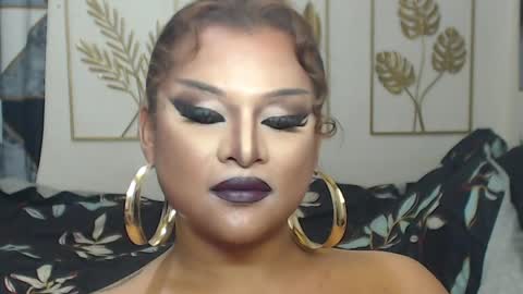 Snapshot of yourtrannyqueenxxx chatting on April 7, 10:31 pm Anastacia Grey online show from April 7, 10:31 pm
