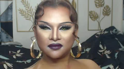 Snapshot of yourtrannyqueenxxx chatting on April 10, 12:27 am Anastacia Grey online show from April 10, 12:27 am