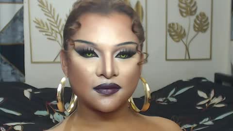 Snapshot of yourtrannyqueenxxx chatting on April 10, 8:35 pm Anastacia Grey online show from April 10, 8:35 pm