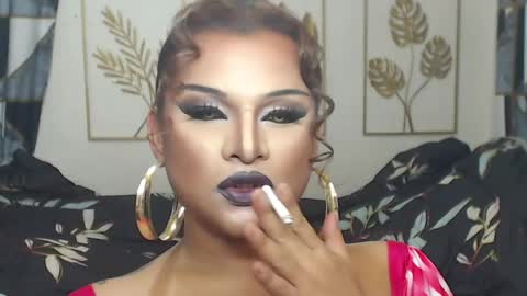 Snapshot of yourtrannyqueenxxx chatting on April 12, 7:52 pm Anastacia Grey online show from April 12, 7:52 pm