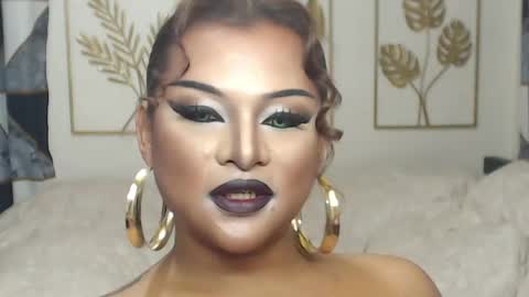 Snapshot of yourtrannyqueenxxx chatting on April 20, 11:28 pm Anastacia Grey online show from April 20, 11:28 pm