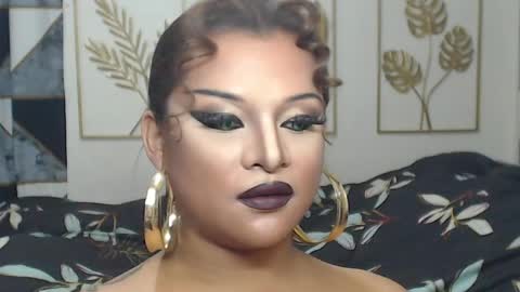 Snapshot of yourtrannyqueenxxx chatting on May 7, 11:04 am Anastacia Grey online show from May 7, 11:04 am