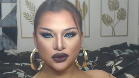Snapshot of yourtrannyqueenxxx chatting on May 17, 8:49 pm Anastacia Grey online show from May 17, 8:49 pm