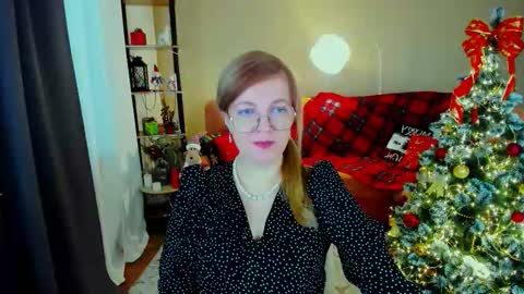 Snapshot of youruniverser chatting on January 11, 9:36 am Alice online show from January 11, 9:36 am