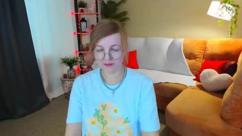 Alice online show from May 5, 10:01 am