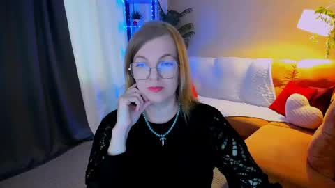 Alice online show from May 11, 9:37 am