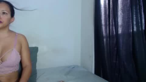 Snapshot of yourvenezolanahot chatting on April 12, 9:31 pm yourvenezolanahot online show from April 12, 9:31 pm
